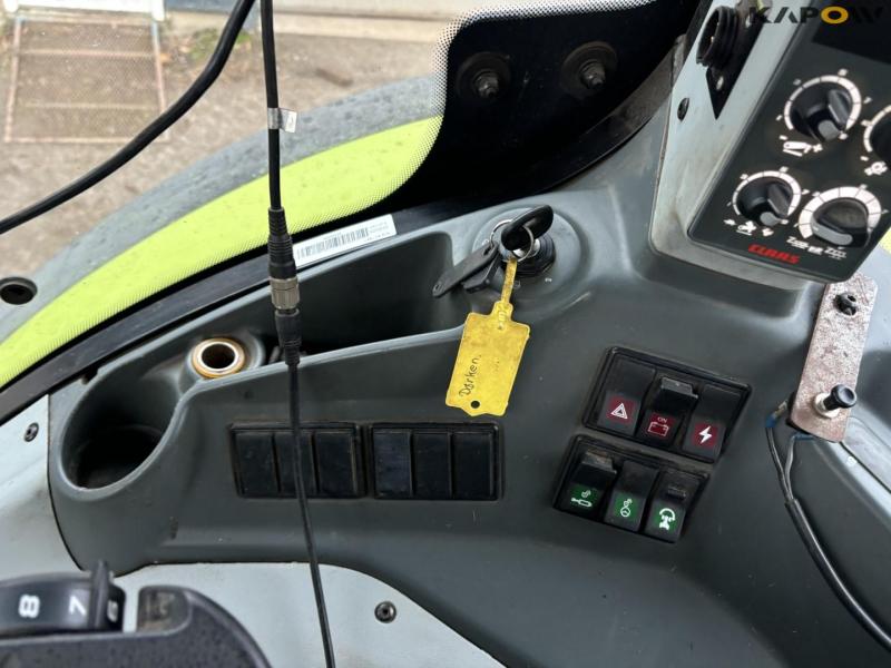 Claas Axion 850 tractor 55