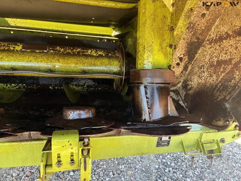 Claas Direct Disc 520 header with trailer 13