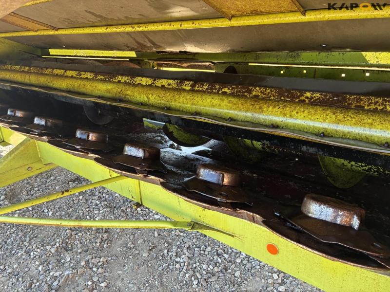 Claas Direct Disc 520 header with trailer 14