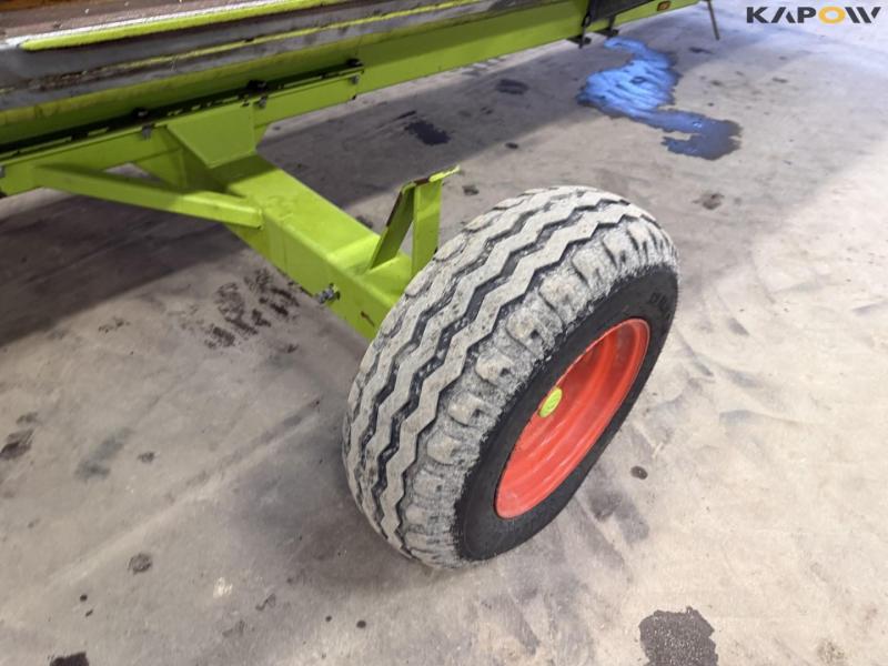 Claas Lexion 560 + 25 foot header 91