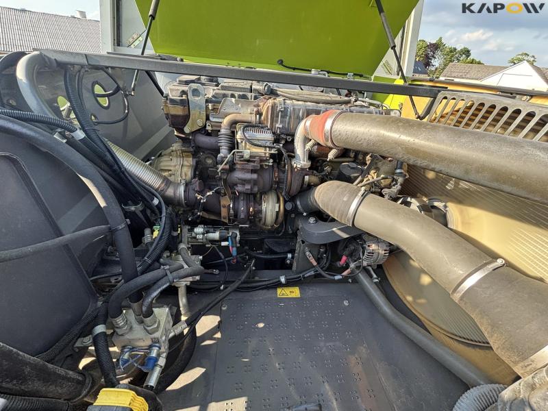 Claas Lexion 650 4WD 30 feet 80