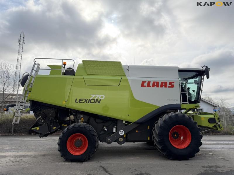 Claas Lexion 770 combine harvester 4