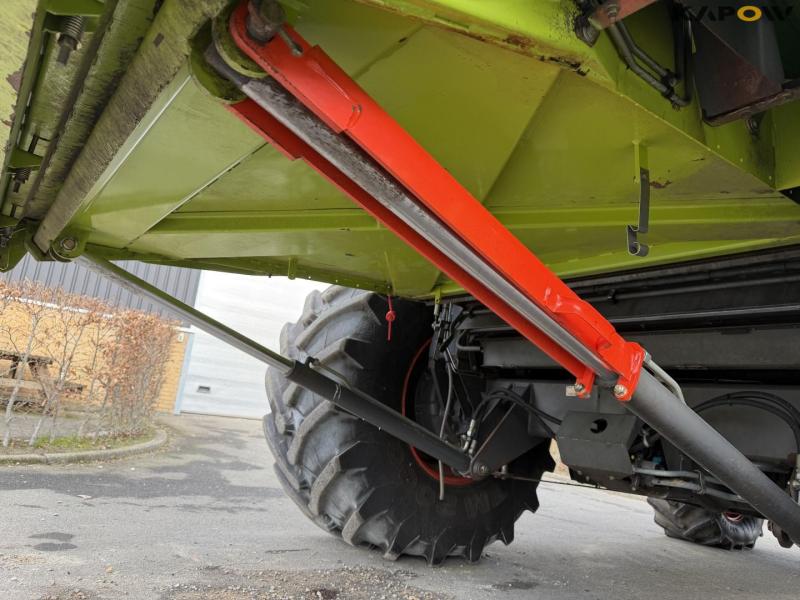Claas Lexion 770 combine harvester 12