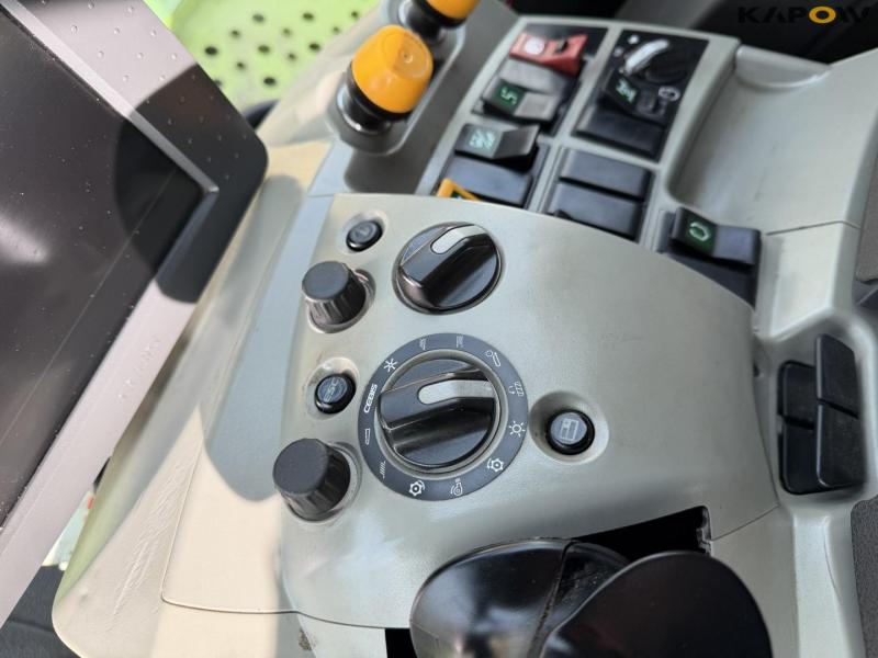 Claas Lexion 770 combine harvester 67