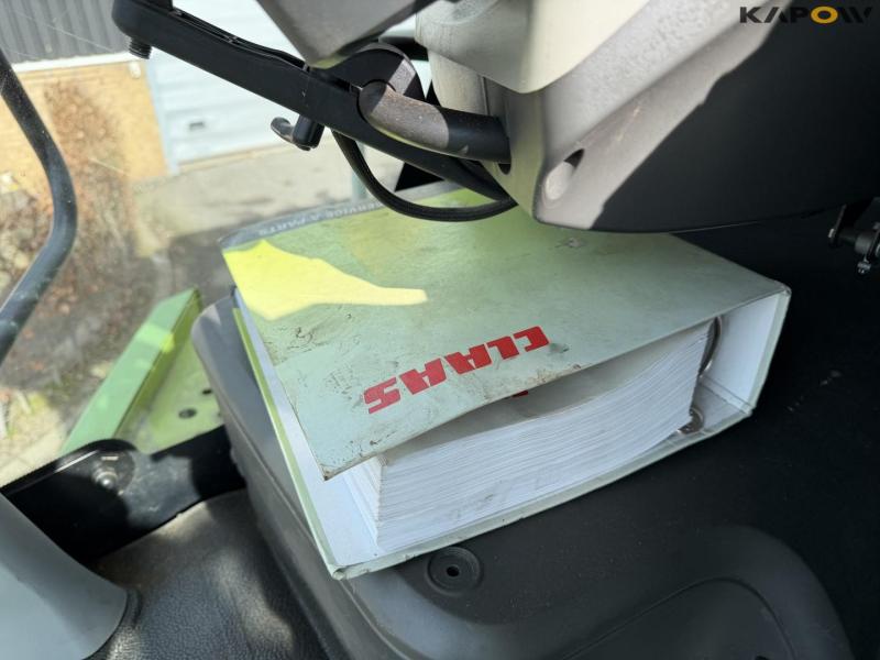 Claas Lexion 770 combine harvester 72