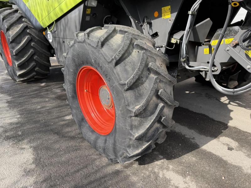 Claas Lexion 770 combine harvester 83