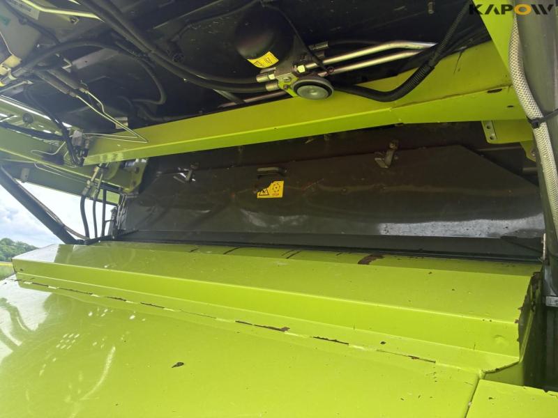 Claas lexion 780 TT combine harvester 17