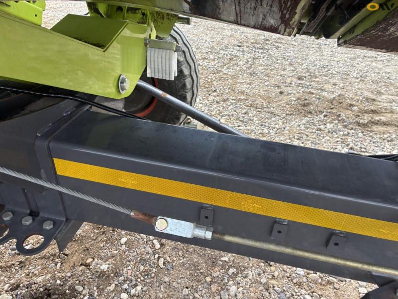 Claas lexion 780 TT combine harvester 121