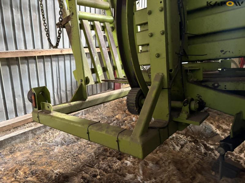 Claas Quadrant 2100 RotoCut baler 28