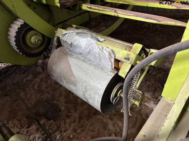 Claas Quadrant 2100 RotoCut baler 39