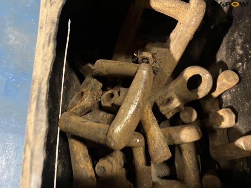 Clark carrier belts 11