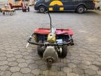 Clio tool carrier with broom 6