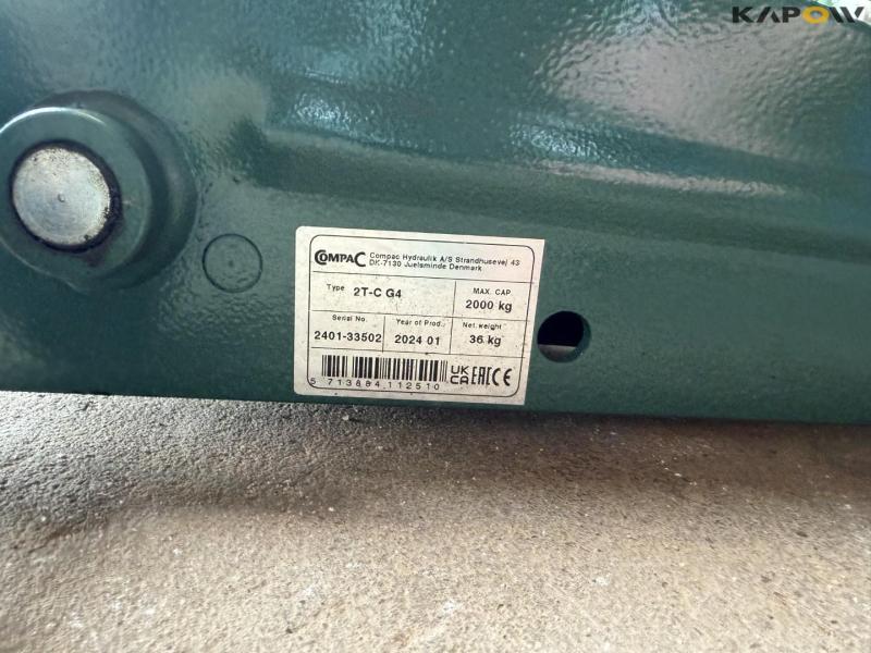 Compac 2T-C G4 jack and stands 15