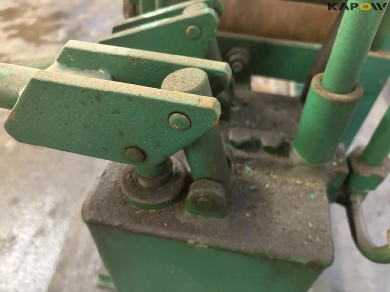 Compac HP60 baler 24