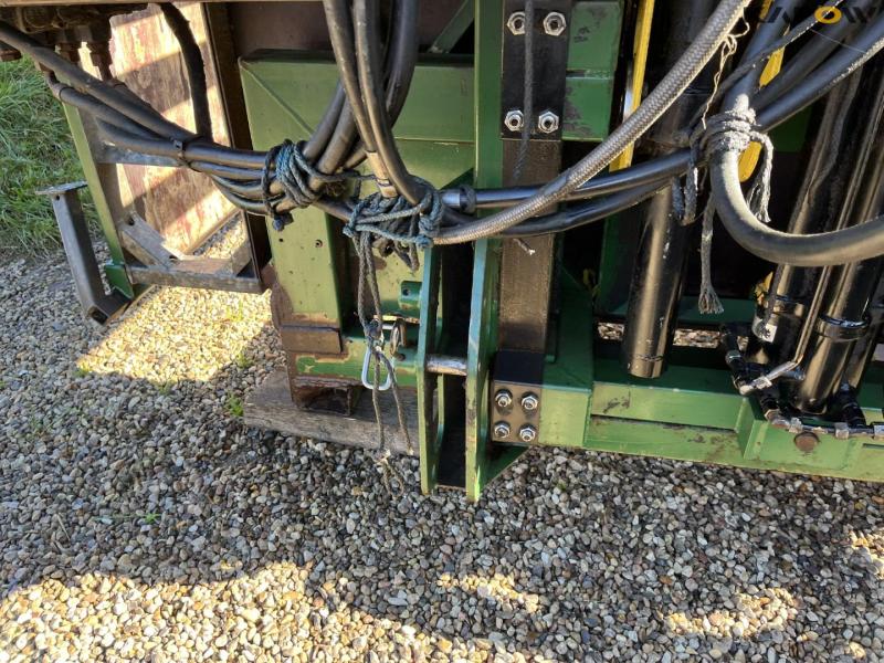 Compactree T-1500S with NETOP netting machine 13