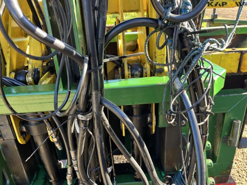 Compactree T-1500S with NETOP netting machine 11