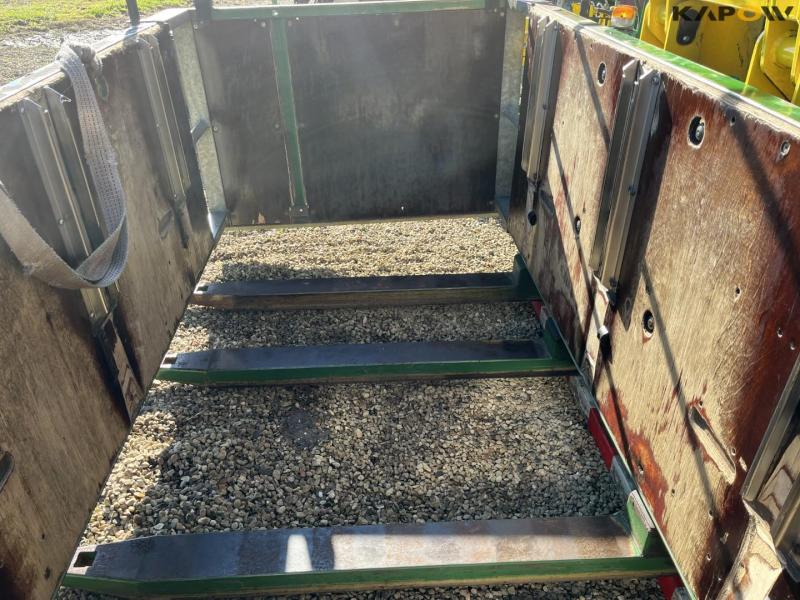 Compactree T-1500S with NETOP netting machine 15