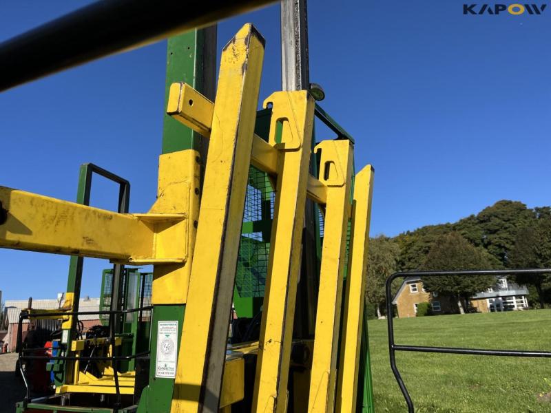 Compactree T-1500S with NETOP netting machine 18