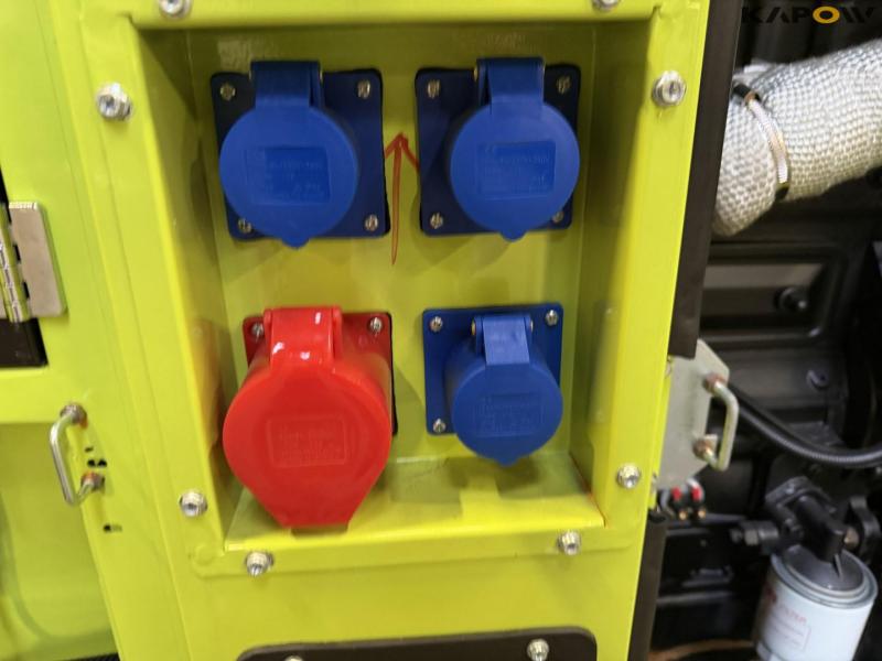 Compal Power VG-R30 generator 15