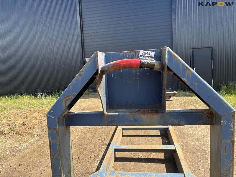 Container flatbed for hook and wire 7