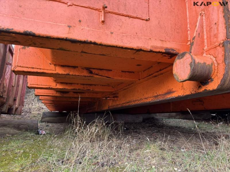 Container with hook lift 14