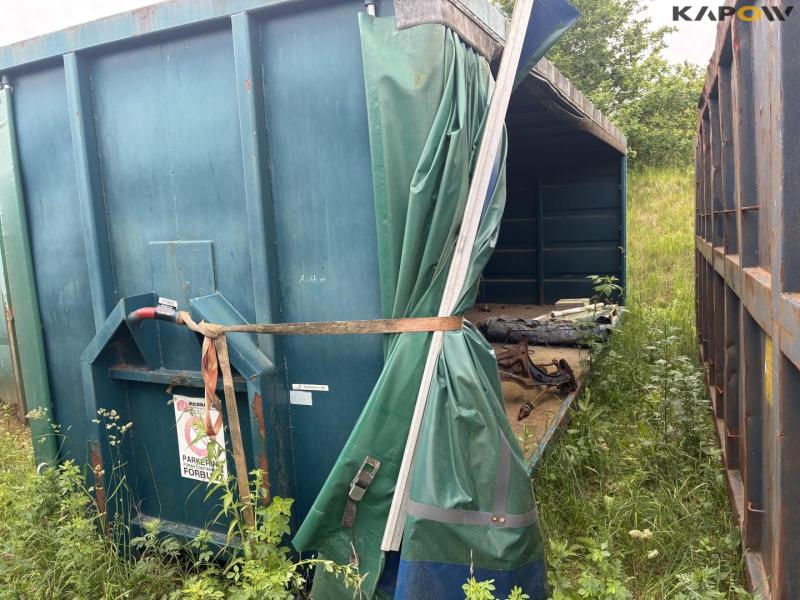 Container with tarpaulin roof and sides 6