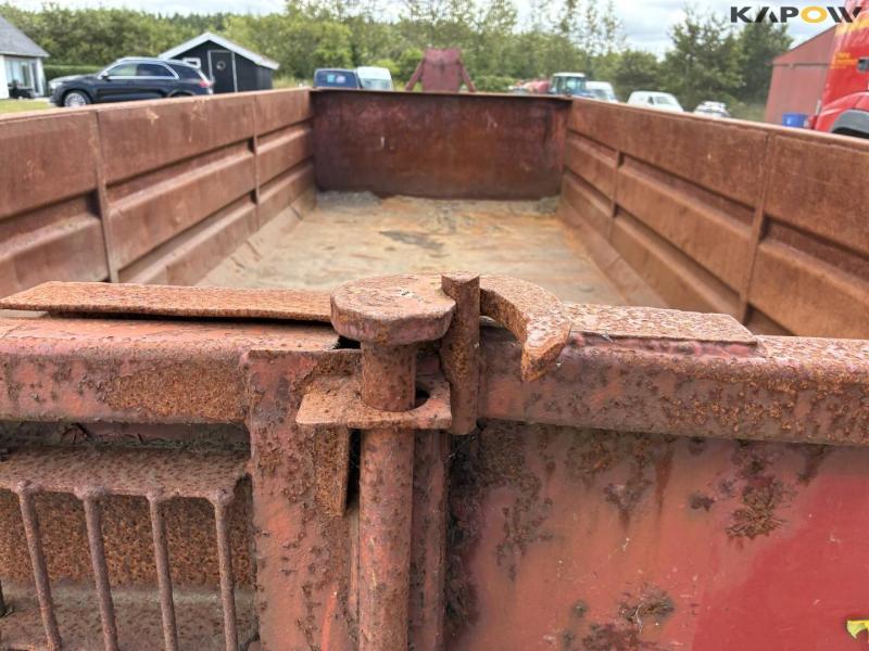 Container for hook and wire 19