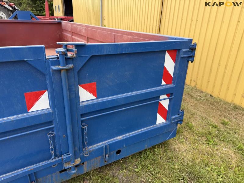 Container 12