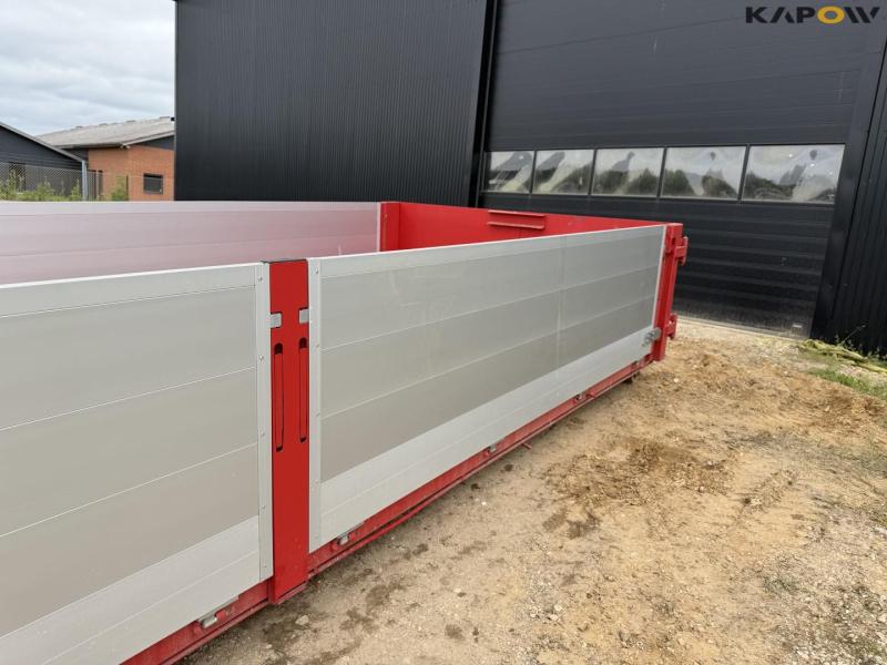 Container 9