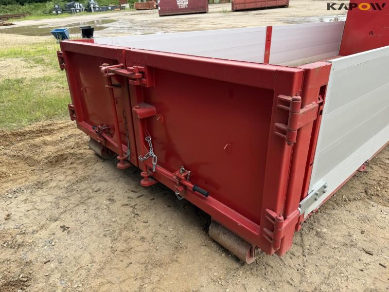 Container 14