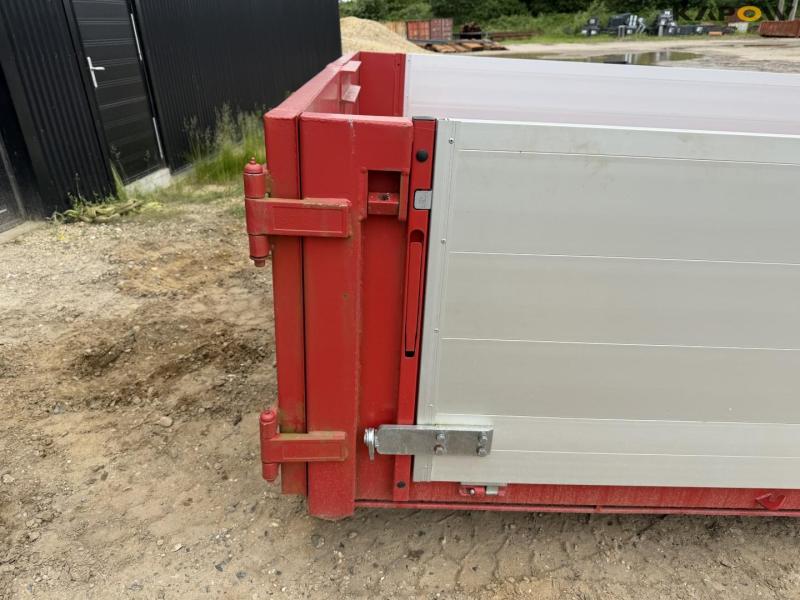 Container 14