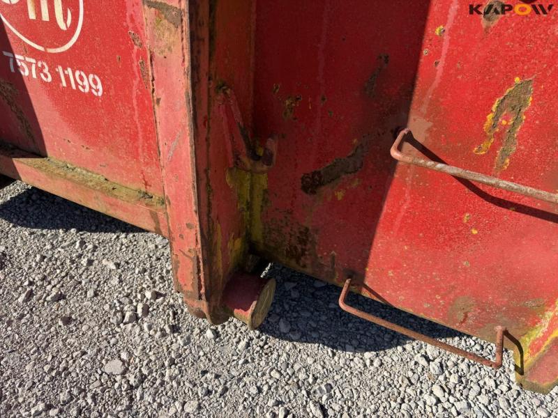 Container 10