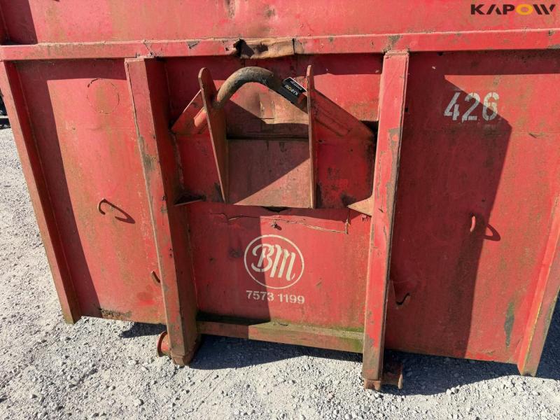 Container 11