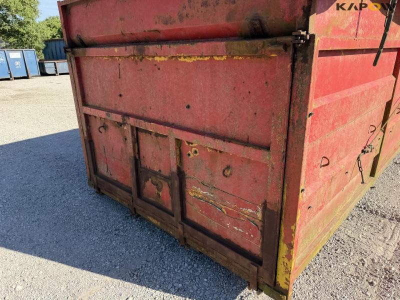 Container 15