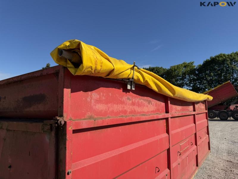 Container 15