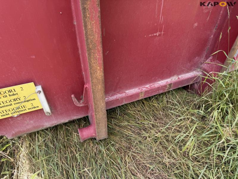 Container 13