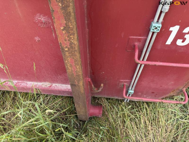 Container 14