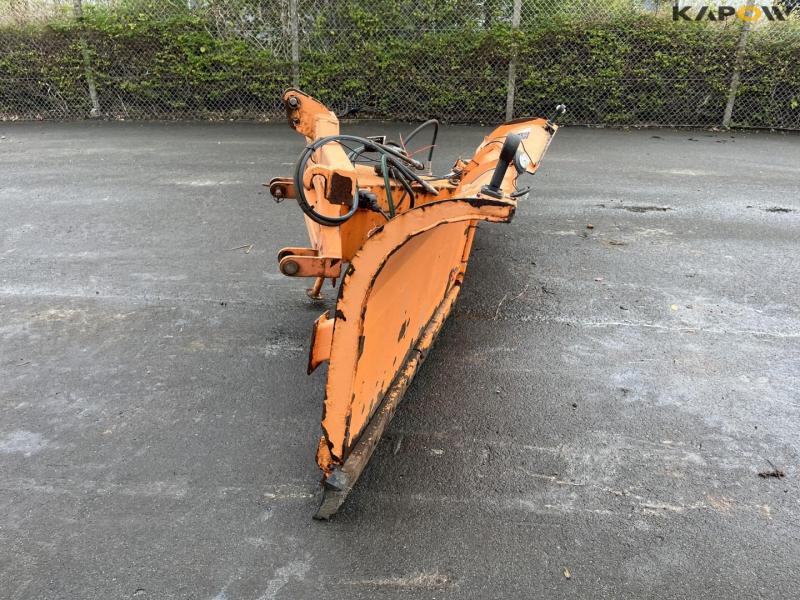 Düvelsdorf snowplow (Damaged) 4