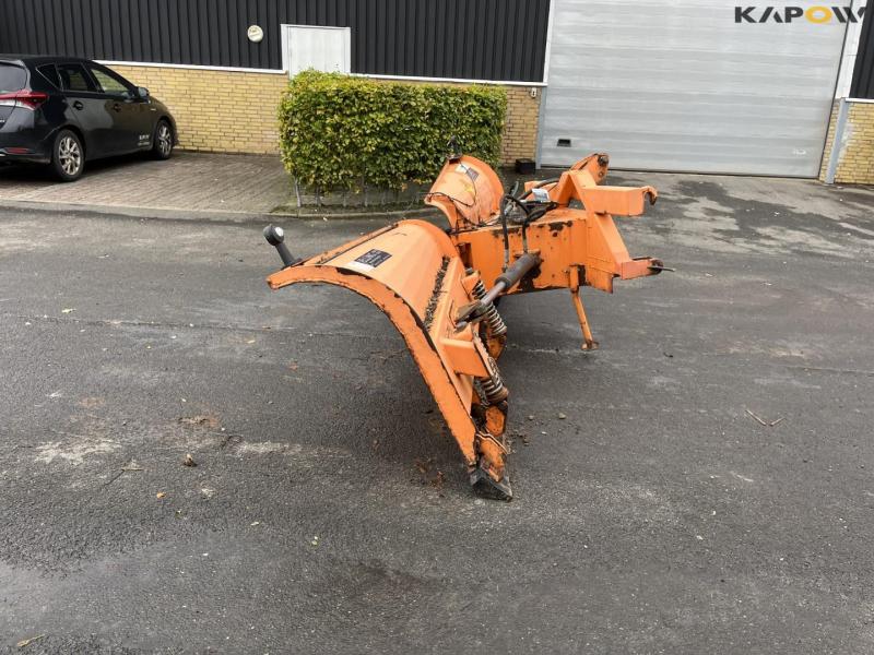 Düvelsdorf snowplow (Damaged) 8