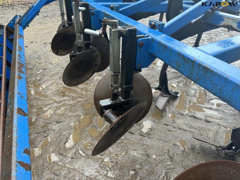 Dal-Bo Dinco 380 stubble harrow 17