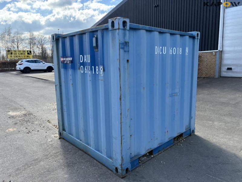 DanContainer with shelves 6