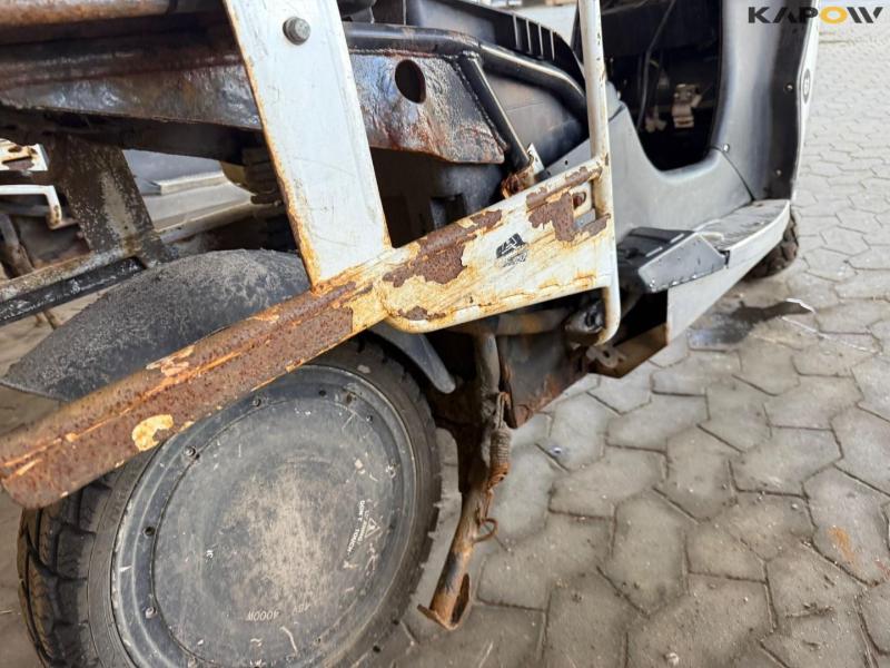 DAO 365 Electric moped with box. 20