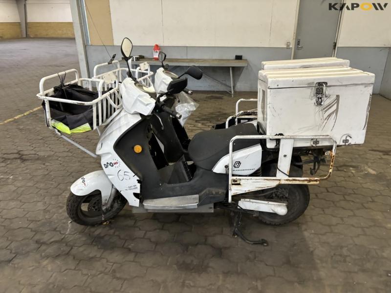DAO 365 Electric moped 8