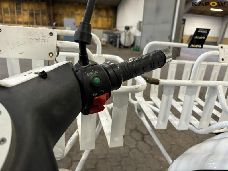 DAO 365 Electric moped 13