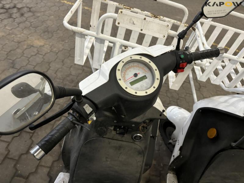 DAO 365 Electric moped 10