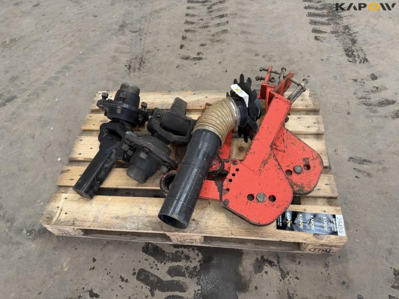 Rivets and holders for roller cutters 2