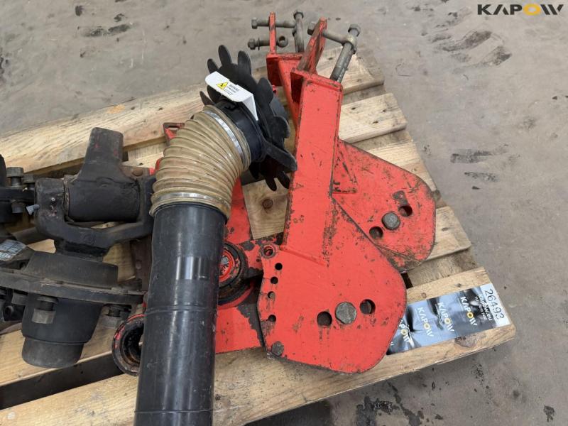 Rivets and holders for roller cutters 14