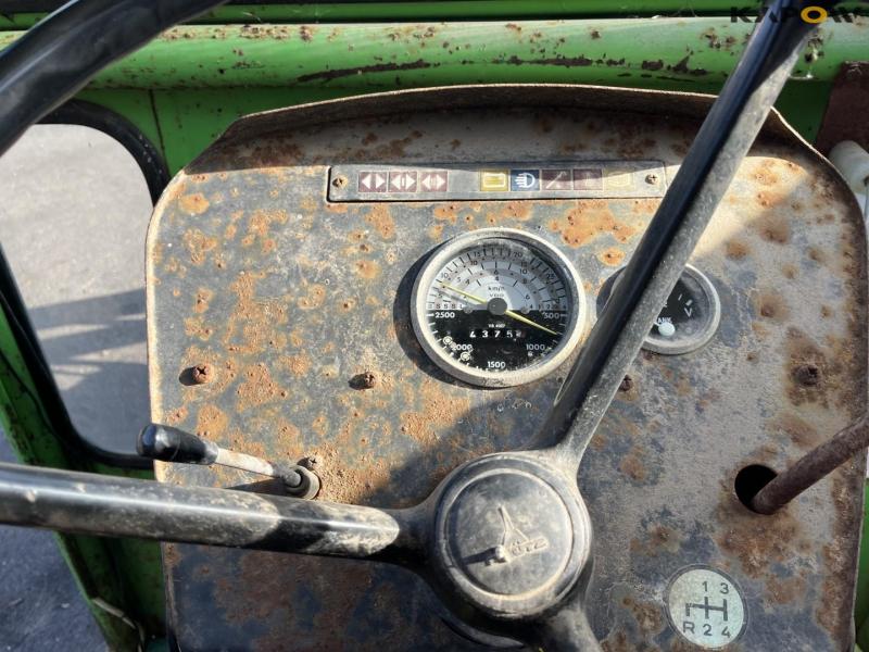 Deutz D4006 front loader tractor 33