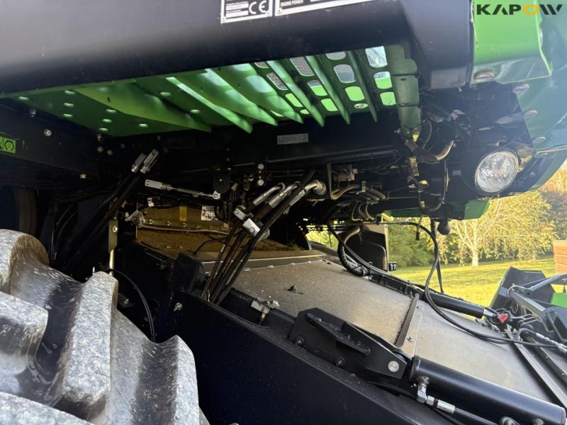 Deutz Fahr C9306 TS combine harvester 25