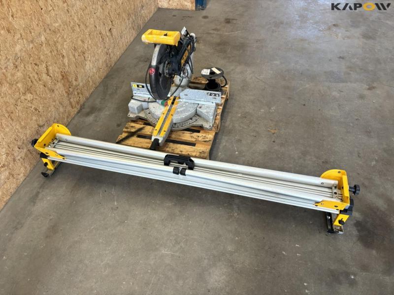 Dewalt DW708 compound mitre saw 15